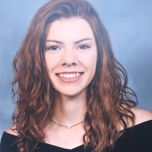 Meet your Posher, Abigail